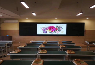 深圳市龍崗四聯(lián)小學(xué)